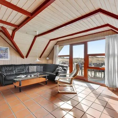Nice Home In Hvide Sande With Sauna *
